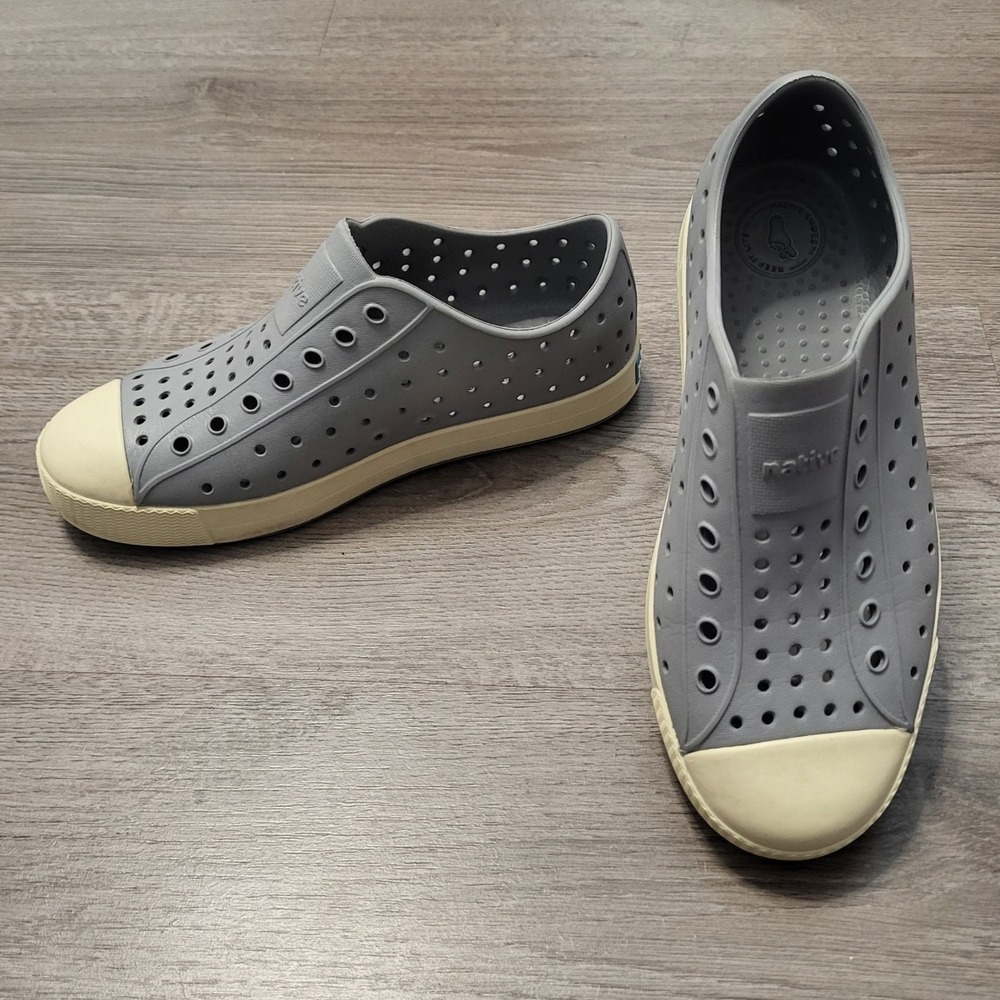 Native Jefferson Kids Shoes Pigeon Gray Off White EVA Slip On Sneakers J2 Casual